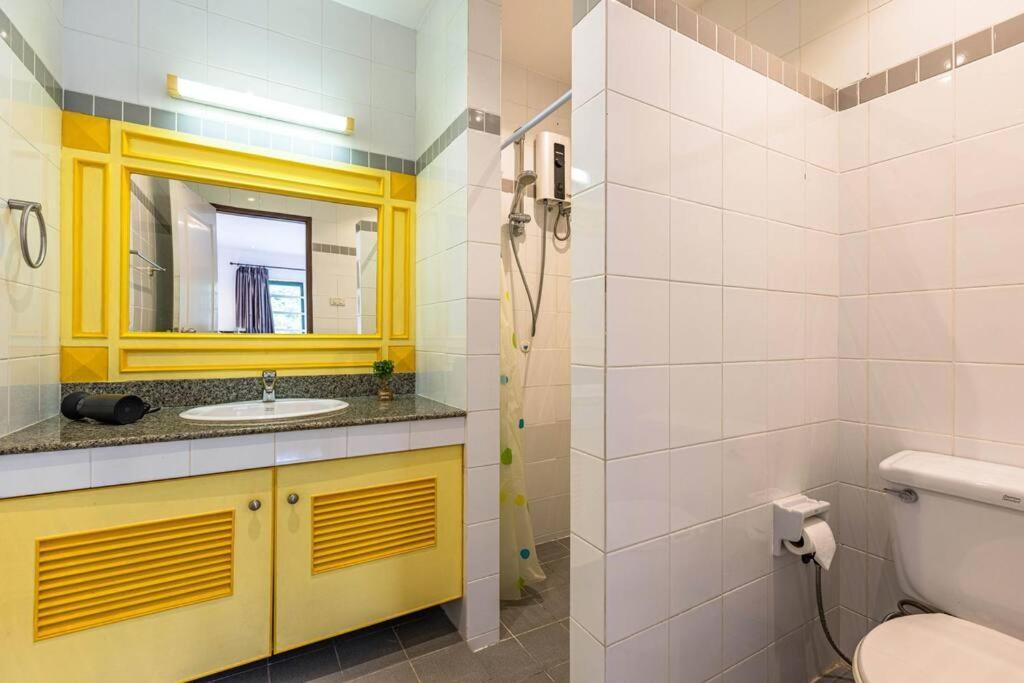 4 Bedroom Townhouse In Great Location! Хуа Хин Екстериор снимка